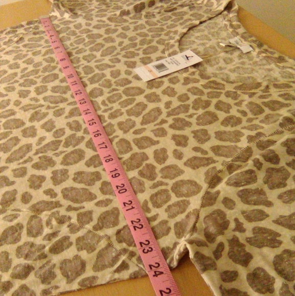 Skinnygirl Jeans Safari-Abstract Cheetah Fierce Brushed Marled Top Size 2X - Picture 8 of 11